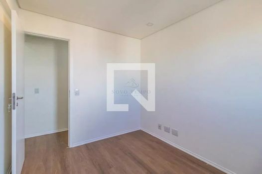 Foto 4 do(a) Apartamento de 3 quartos à venda em Jardim Tupanci, Barueri