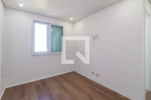 Foto 9 do(a) Apartamento de 3 quartos à venda em Jardim Tupanci, Barueri