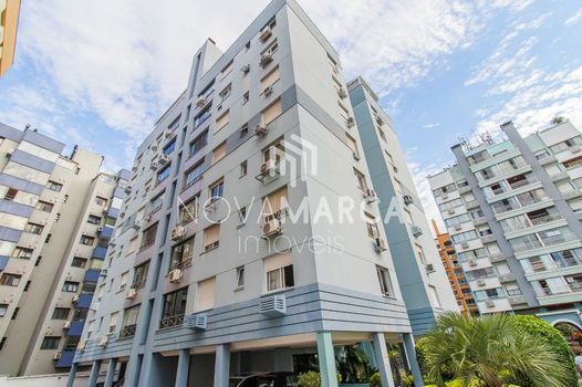 Foto 2 do(a) Apartamento de 3 quartos à venda em Boa Vista, Porto Alegre