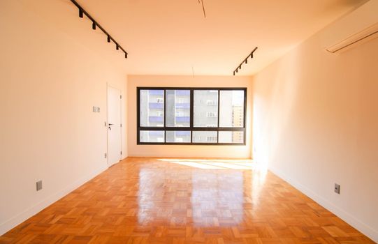 Foto 3 do(a) Apartamento de 3 quartos à venda em Vila Nova Conceição, São Paulo