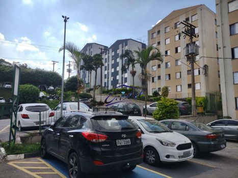 Foto 4 do(a) Apartamento de 2 quartos à venda em Jardim Caiapiá, Cotia