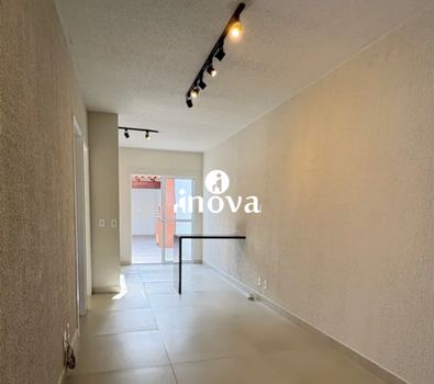 Foto 2 do(a) Casa em Condomínio de 3 quartos à venda em Recreio dos Bandeirantes, Uberaba