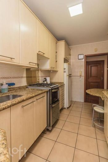 Foto 34 do(a) Apartamento de 5 quartos à venda em Jardim Itu, Porto Alegre