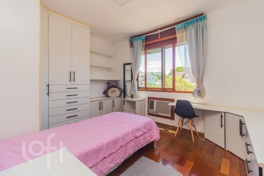 Foto 12 do(a) Apartamento de 5 quartos à venda em Jardim Itu, Porto Alegre