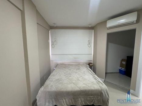 Foto 13 do(a) Apartamento de 3 quartos à venda em Centro, Balneário Camboriú