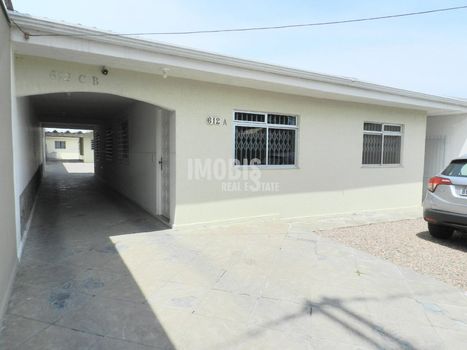 Foto 4 do(a) Casa de 4 quartos para alugar em Xaxim, Curitiba