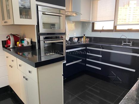 Foto 13 do(a) Apartamento de 3 quartos à venda em Alto da Lapa, São Paulo