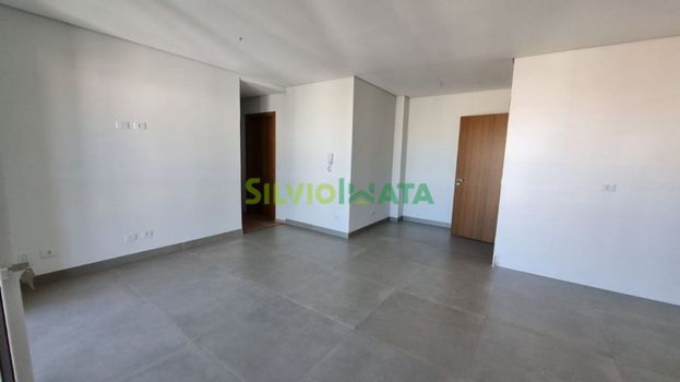 Foto 10 do(a) Apartamento de 3 quartos à venda em Zona 07, Maringá