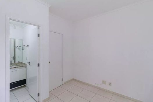 Foto 13 do(a) Apartamento de 3 quartos à venda em Umuarama, Osasco
