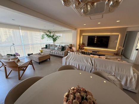 Foto 2 do(a) Apartamento de 3 quartos à venda em Vila Romana, São Paulo