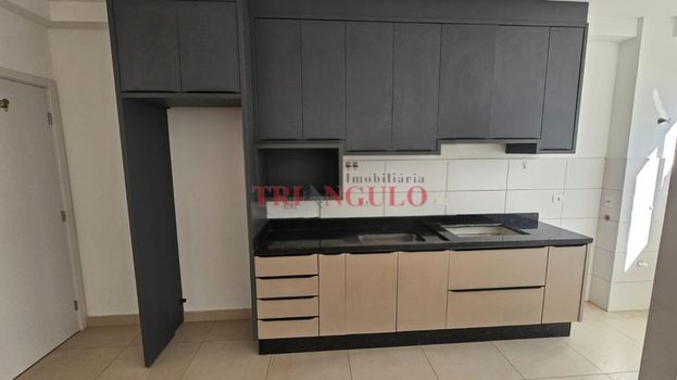 Foto 7 do(a) Apartamento de 2 quartos à venda em Zona V, Umuarama