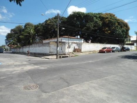 Foto 1 do(a) Terreno false à venda em Henrique Jorge, Fortaleza