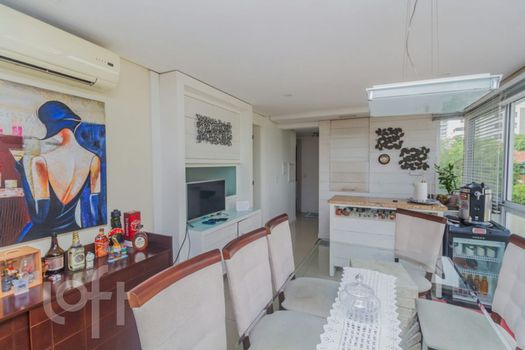 Foto 10 do(a) Apartamento de 3 quartos à venda em Petrópolis, Porto Alegre