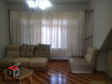 Foto 2 do(a) Casa de 3 quartos à venda em Vila Tibiriçá, Santo André