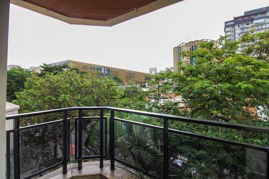 Foto 8 do(a) Apartamento de 3 quartos à venda em Indianópolis, São Paulo