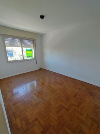 Foto 11 do(a) Apartamento de 2 quartos à venda em São Sebastião, Porto Alegre