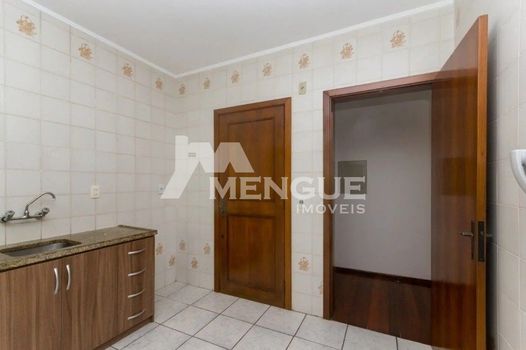 Foto 10 do(a) Apartamento de 3 quartos à venda em São João, Porto Alegre