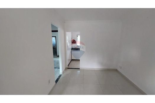 Foto 4 do(a) Casa de 2 quartos à venda em Braúnas, Belo Horizonte
