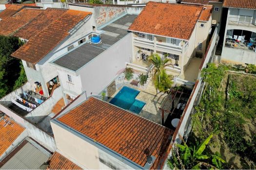 Foto 3 do(a) Casa de 3 quartos à venda em Centro, Mogi das Cruzes