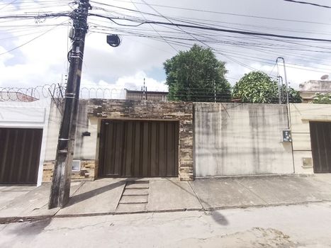 Foto 40 do(a) Casa de 5 quartos à venda em Sapiranga-Coité, Fortaleza