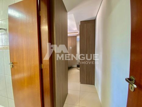 Foto 18 do(a) Cobertura de 3 quartos à venda em Jardim Itu, Porto Alegre
