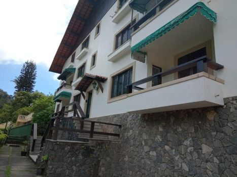 Foto 1 do(a) Apartamento de 3 quartos à venda em Quitandinha, Petrópolis