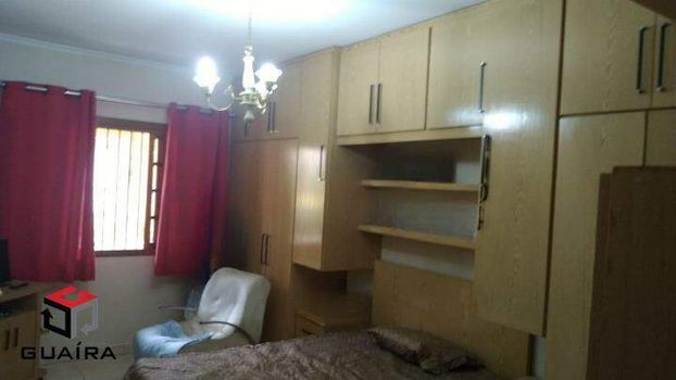 Foto 10 do(a) Casa de 5 quartos à venda em Vila Aquilino, Santo André