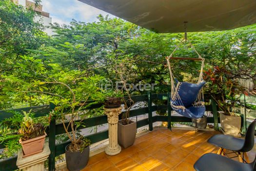 Foto 2 do(a) Apartamento de 3 quartos à venda em Petrópolis, Porto Alegre