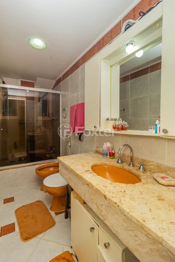 Foto 14 do(a) Apartamento de 3 quartos à venda em Petrópolis, Porto Alegre