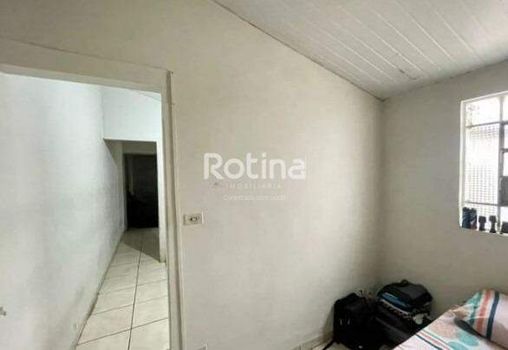 Foto 24 do(a) Casa de 6 quartos à venda em Bom Jesus, Uberlândia