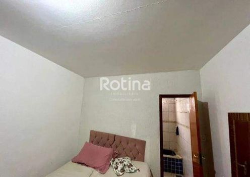 Foto 15 do(a) Casa de 6 quartos à venda em Bom Jesus, Uberlândia