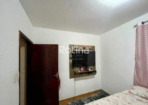 Foto 16 do(a) Casa de 6 quartos à venda em Bom Jesus, Uberlândia