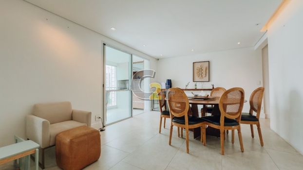 Foto 6 do(a) Apartamento de 3 quartos à venda em Moema, São Paulo