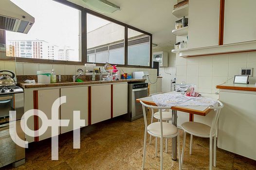 Foto 11 do(a) Apartamento de 4 quartos à venda em Vila Suzana, São Paulo
