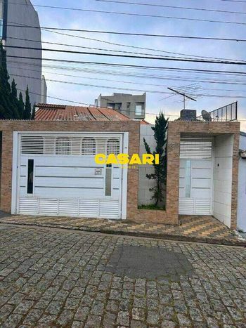 Foto 36 do(a) Casa de 4 quartos à venda em Vila Humaitá, Santo André