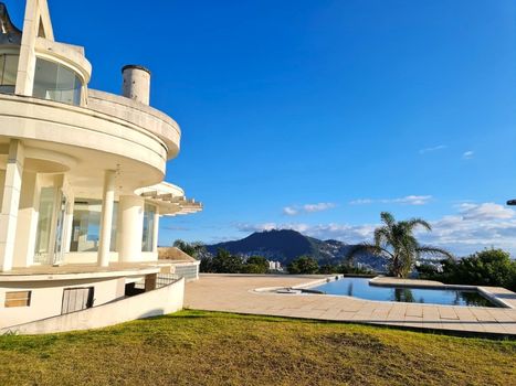 Foto 3 do(a) Casa em Condomínio de 6 quartos à venda em João Paulo, Florianópolis