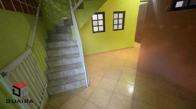 Foto 4 do(a) Casa de 2 quartos à venda em Jardim Utinga, Santo André