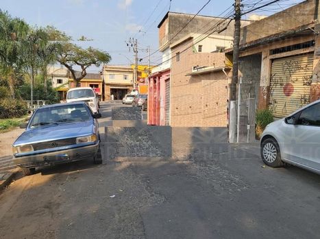 Foto 2 do(a) Casa de 3 quartos à venda em Vila Menck, Osasco