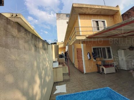 Foto 4 do(a) Casa de 3 quartos à venda em Vila Menck, Osasco