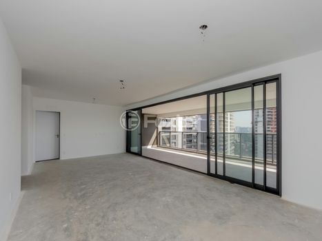 Foto 35 do(a) Apartamento de 3 quartos à venda em Chácara Itaim, São Paulo
