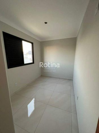 Foto 3 do(a) Apartamento de 2 quartos à venda em Novo Mundo, Uberlândia