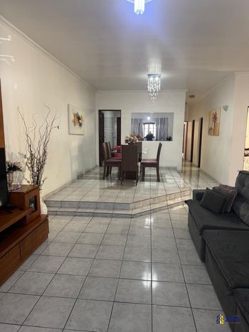 Foto 2 do(a) Casa de 3 quartos à venda em Vila Elza, Sorocaba