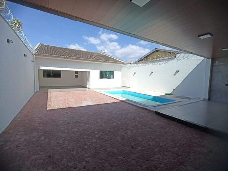Foto 3 do(a) Casa de 3 quartos à venda em Jardim Brasília, Uberlândia