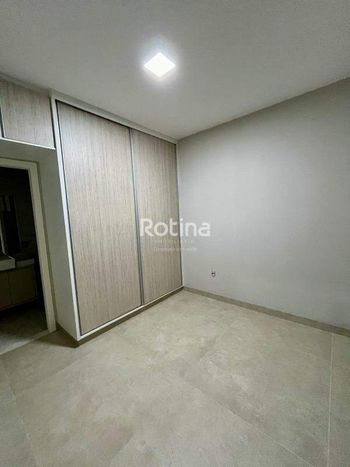 Foto 15 do(a) Casa em Condomínio de 4 quartos à venda em Aclimação, Uberlândia