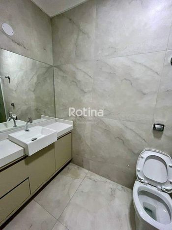 Foto 24 do(a) Casa em Condomínio de 4 quartos à venda em Aclimação, Uberlândia