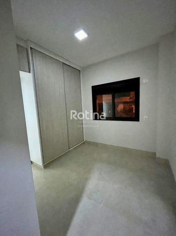 Foto 18 do(a) Casa em Condomínio de 4 quartos à venda em Aclimação, Uberlândia