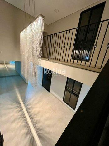 Foto 1 do(a) Casa em Condomínio de 4 quartos à venda em Aclimação, Uberlândia