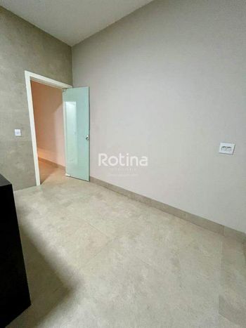 Foto 21 do(a) Casa em Condomínio de 4 quartos à venda em Aclimação, Uberlândia