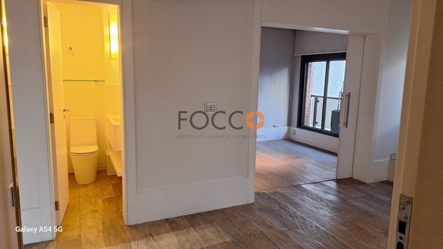 Foto 4 do(a) Apartamento de 4 quartos para alugar em Itaim Bibi, São Paulo