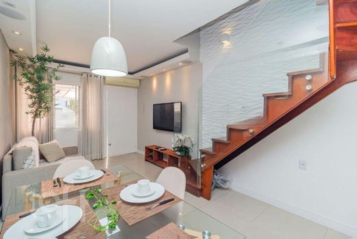 Foto 1 do(a) Casa em Condomínio de 2 quartos à venda em Santo Antônio, Porto Alegre